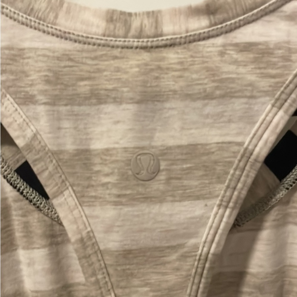 Lululemon tank